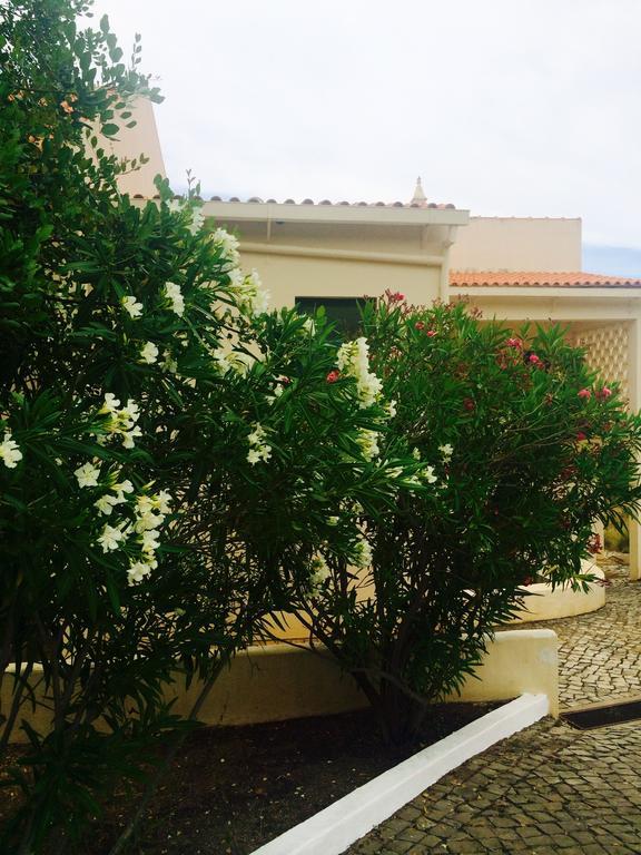 Hotel Quinta Do Atlantico à Santa Bárbara de Nexe Extérieur photo